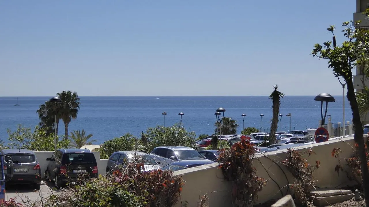 Benalbeach Sea View 24H Entry Benalmádena 0*,